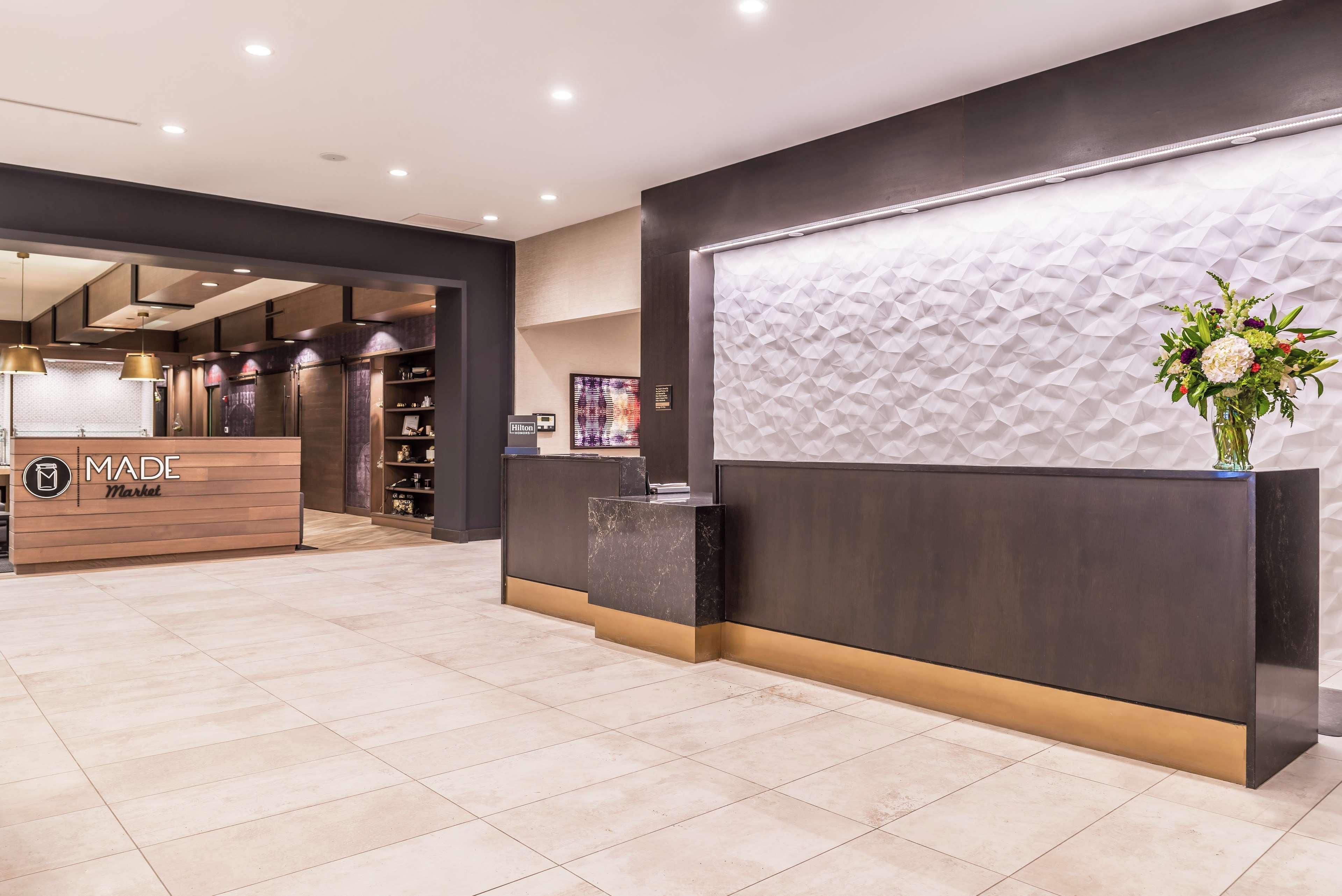 Hotel Doubletree By Hilton Lafayette East Esterno foto