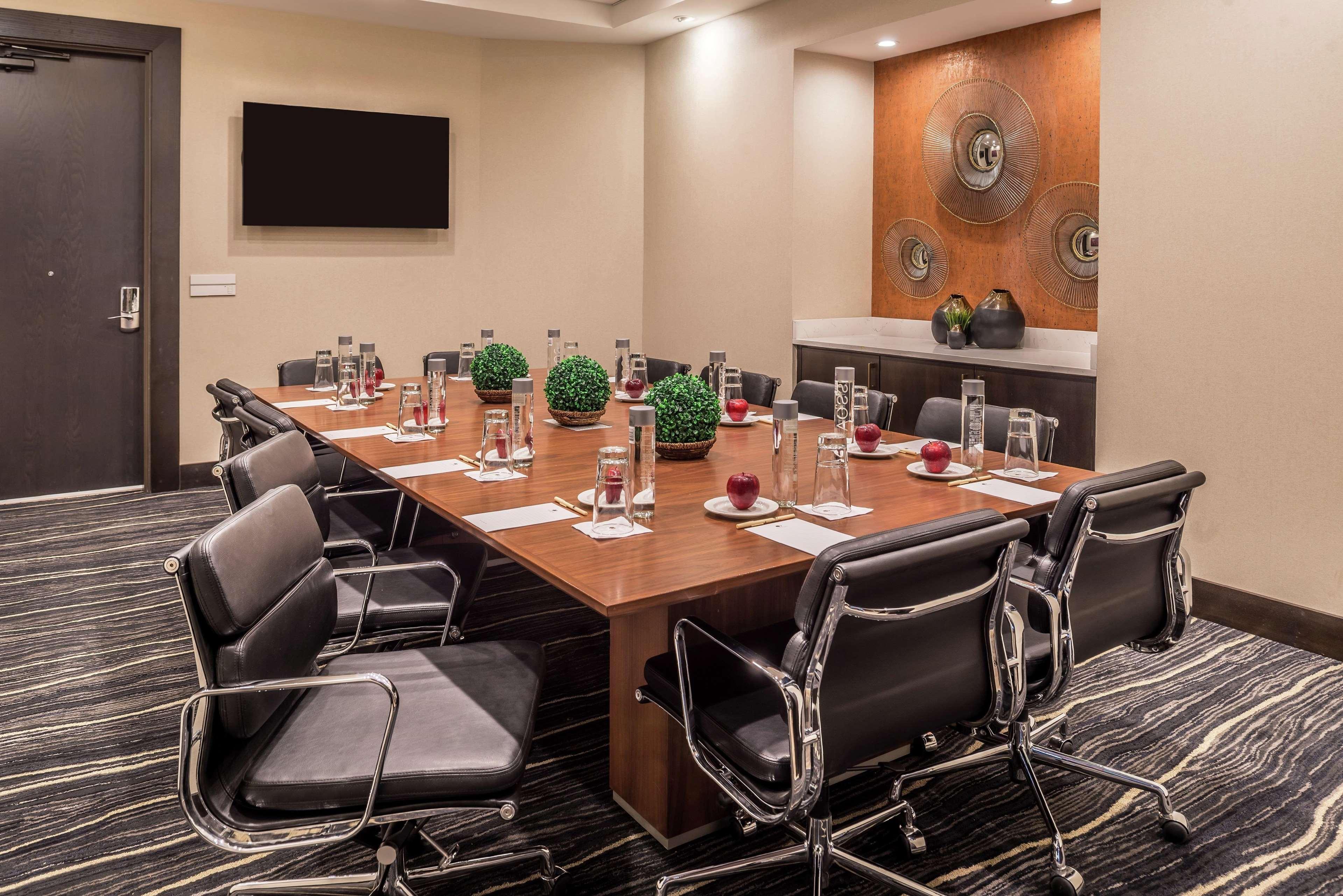 Hotel Doubletree By Hilton Lafayette East Esterno foto