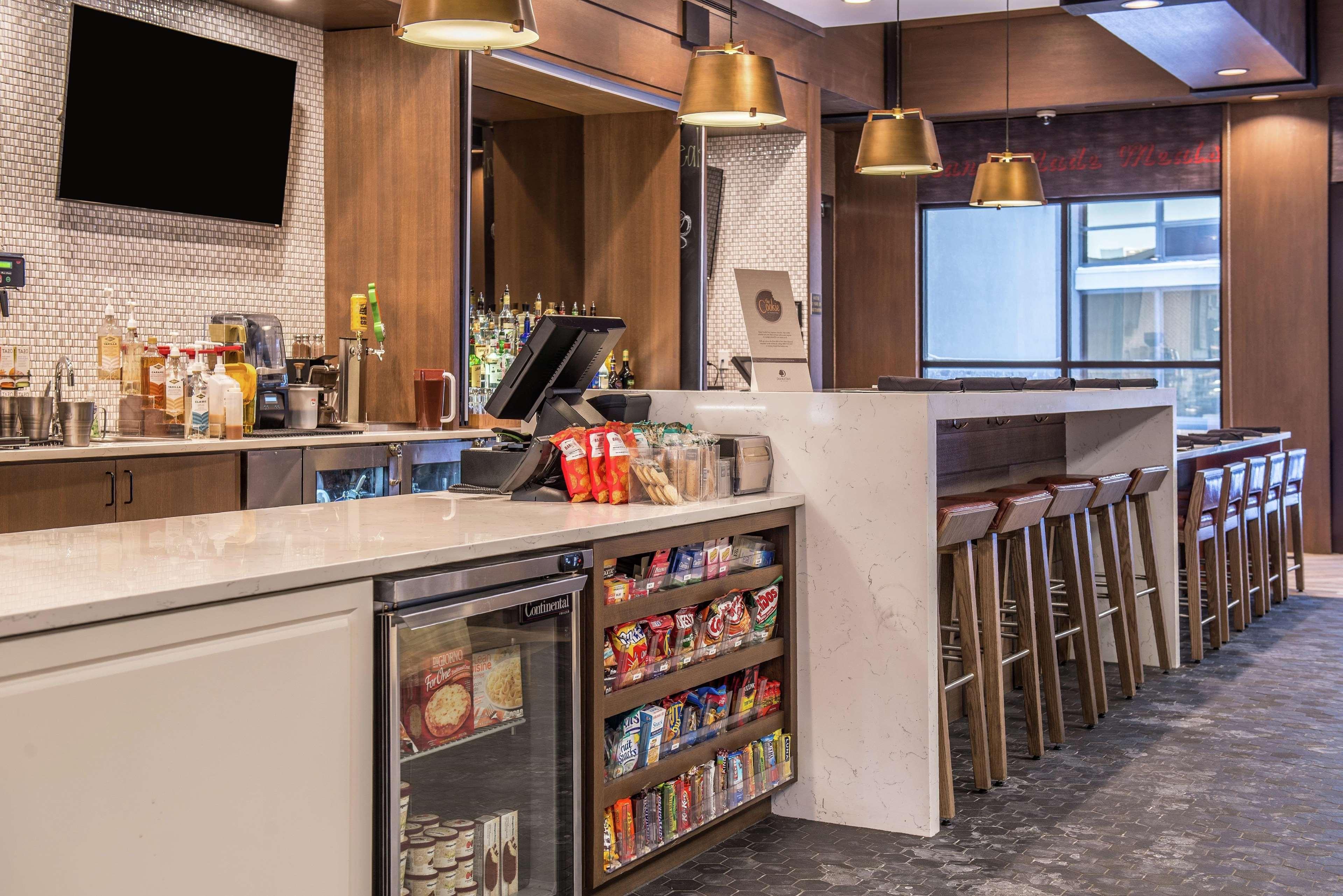 Hotel Doubletree By Hilton Lafayette East Esterno foto