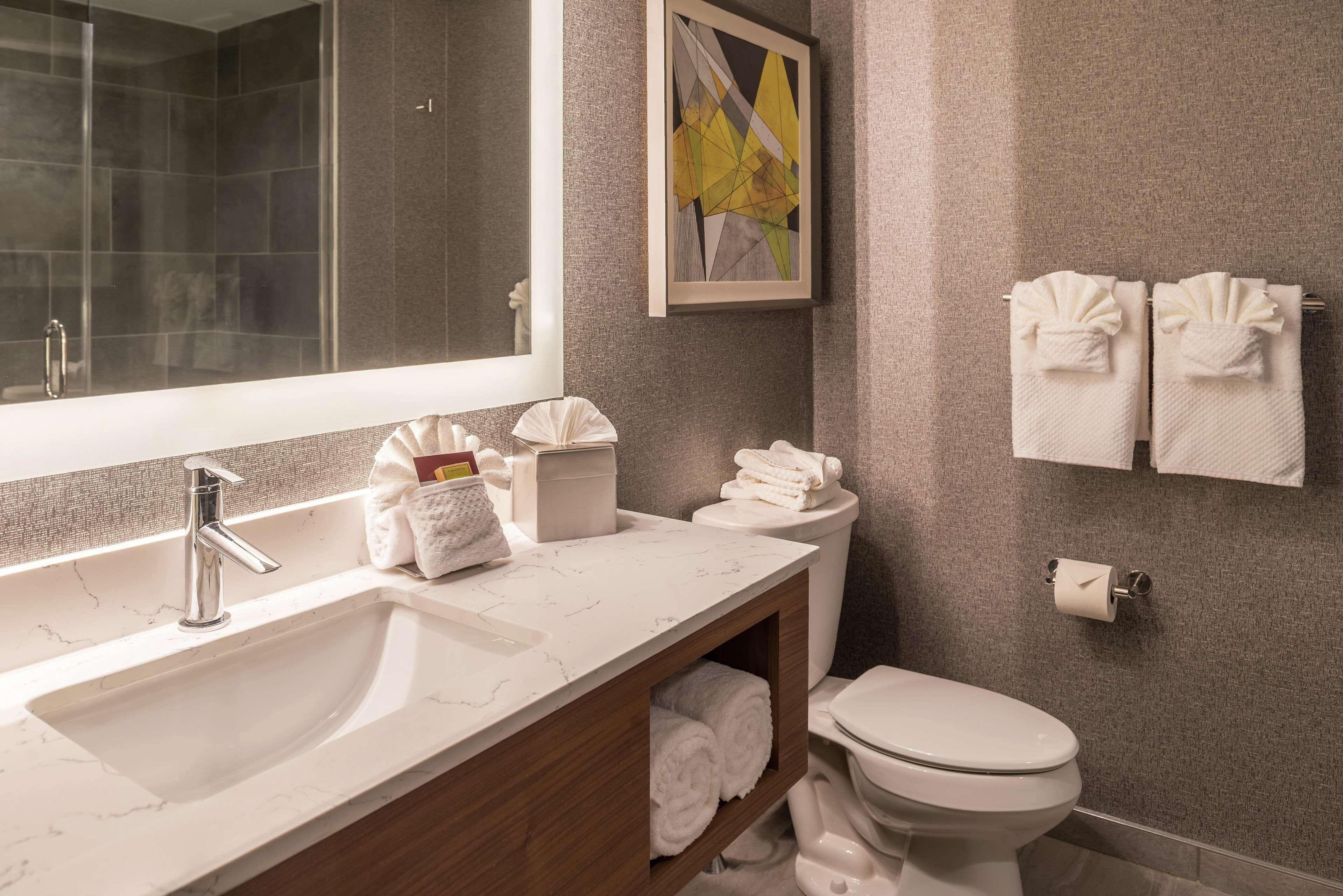 Hotel Doubletree By Hilton Lafayette East Esterno foto
