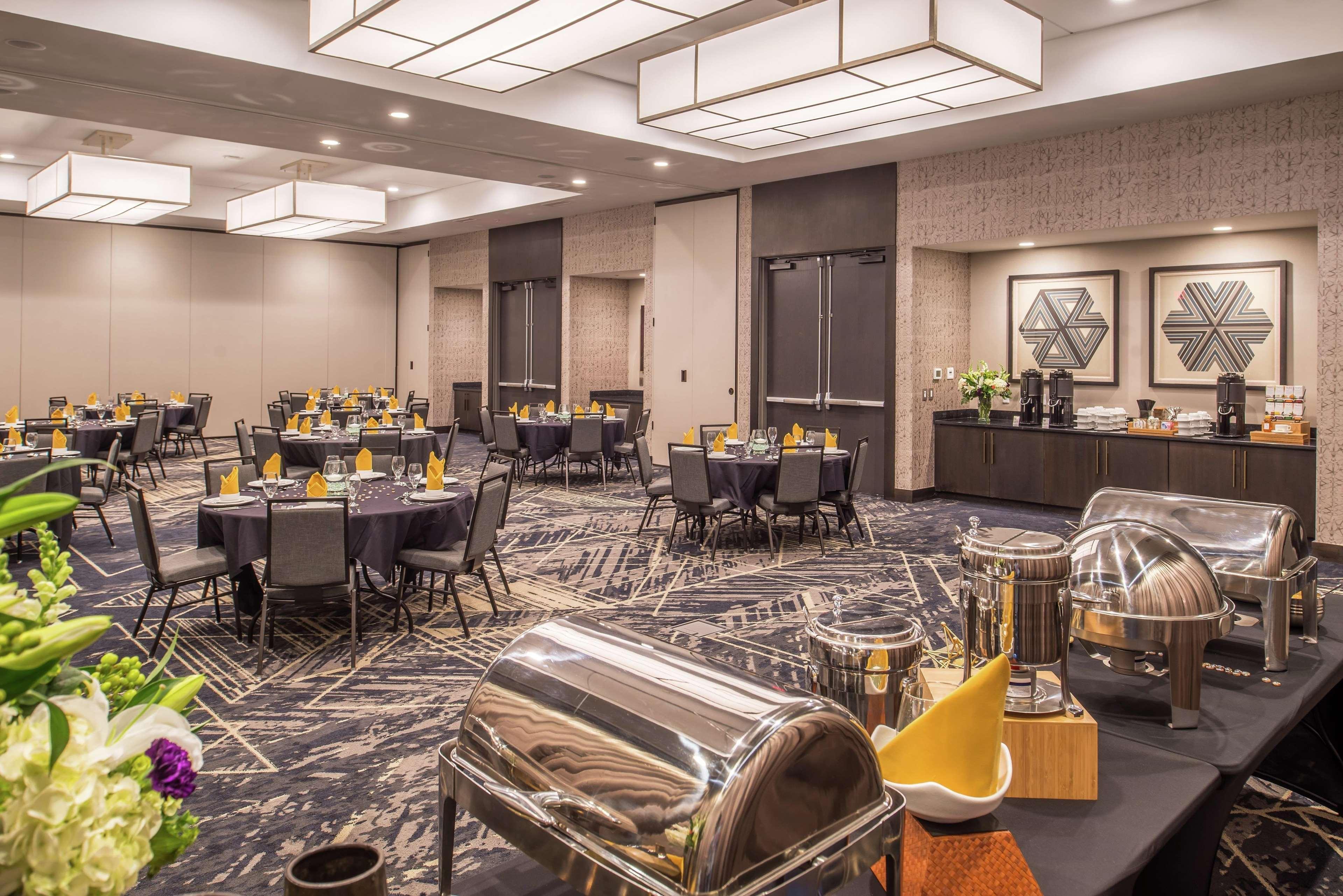 Hotel Doubletree By Hilton Lafayette East Esterno foto