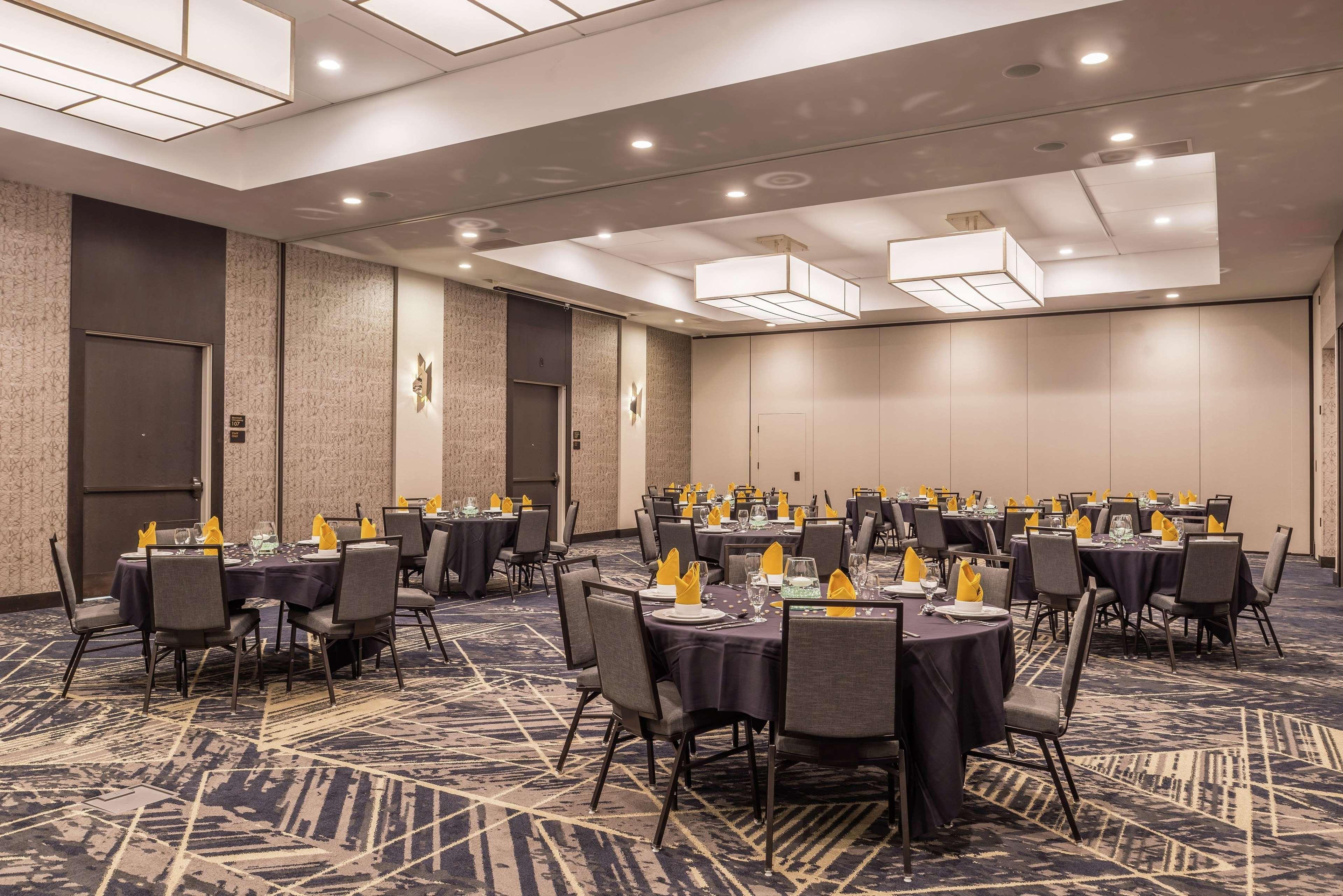 Hotel Doubletree By Hilton Lafayette East Esterno foto