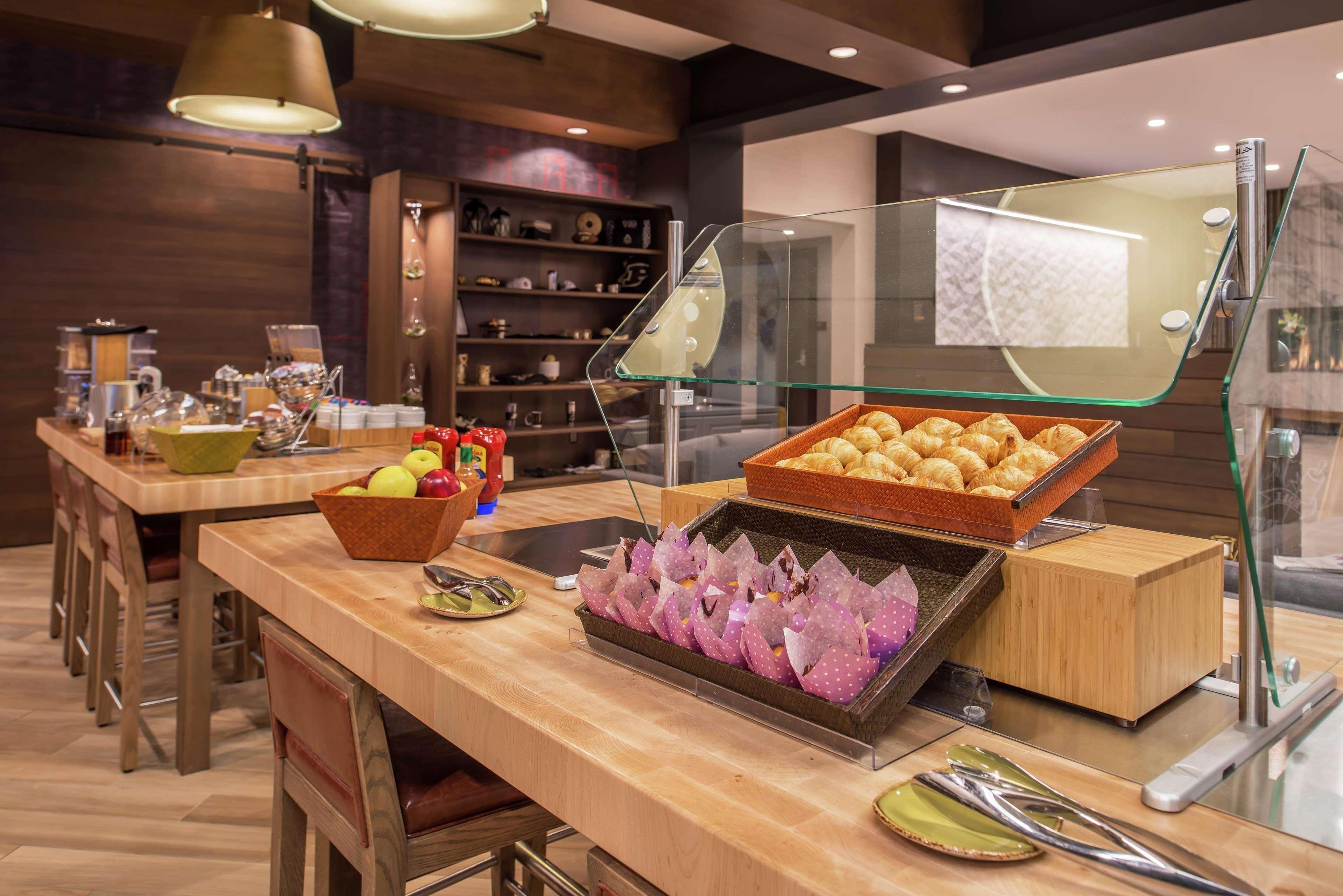 Hotel Doubletree By Hilton Lafayette East Esterno foto