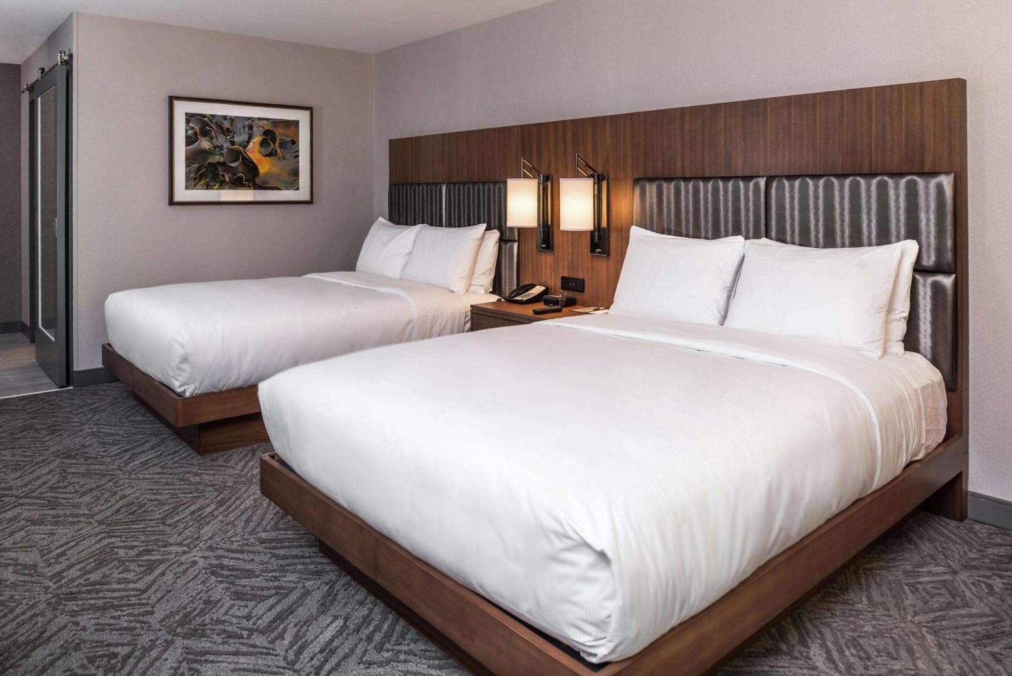 Hotel Doubletree By Hilton Lafayette East Esterno foto