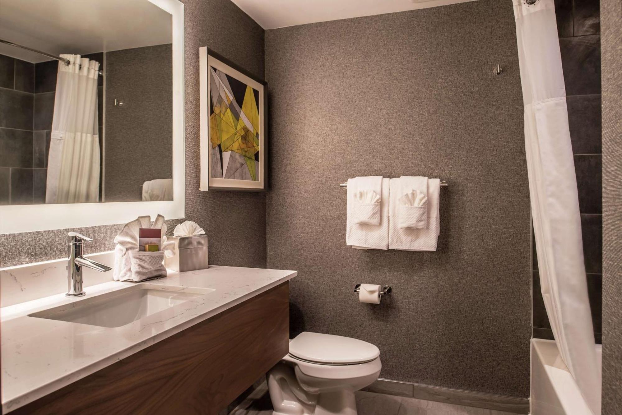 Hotel Doubletree By Hilton Lafayette East Esterno foto